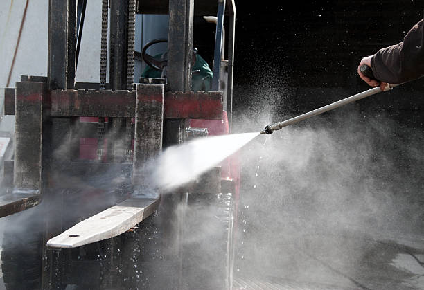 Best Dumpster Area Cleaning  in East Farmingdale, NY